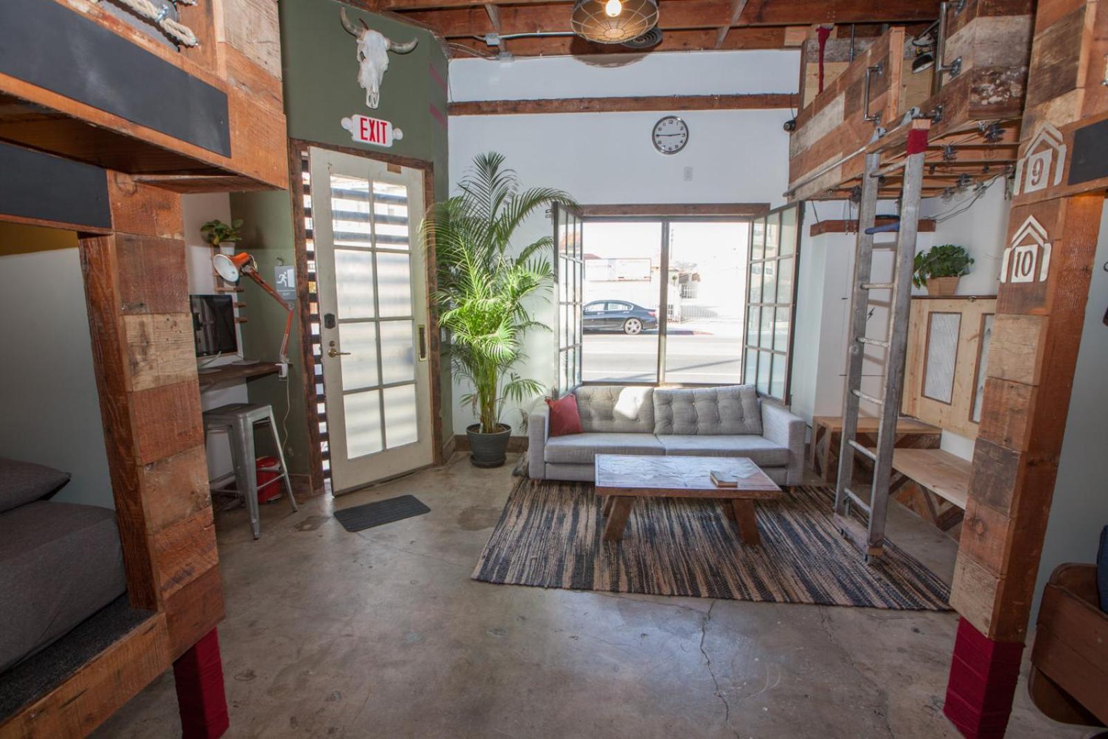 A Pousada Podshare East Hollywood Los Angeles Exterior foto